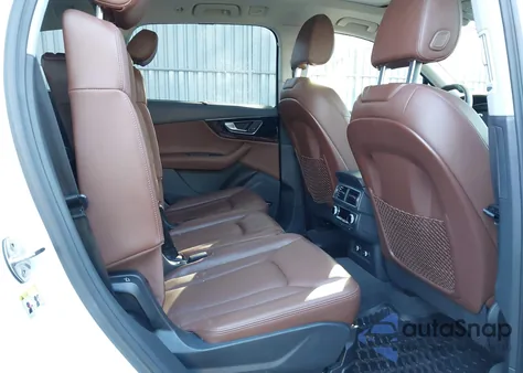 2018 Audi Q7 3.0T Premium z USA, uszkodzony, nr VIN WA1VAAF7XJD014277